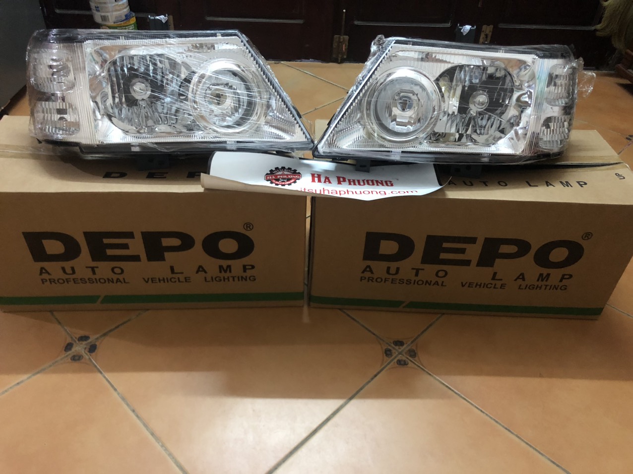 đèn pha xe mitsubishi jolie 2001-2002 hàng depo đài loan hàng đẹp có sẵn tại phụ tùng mitsubishi Hà Phương