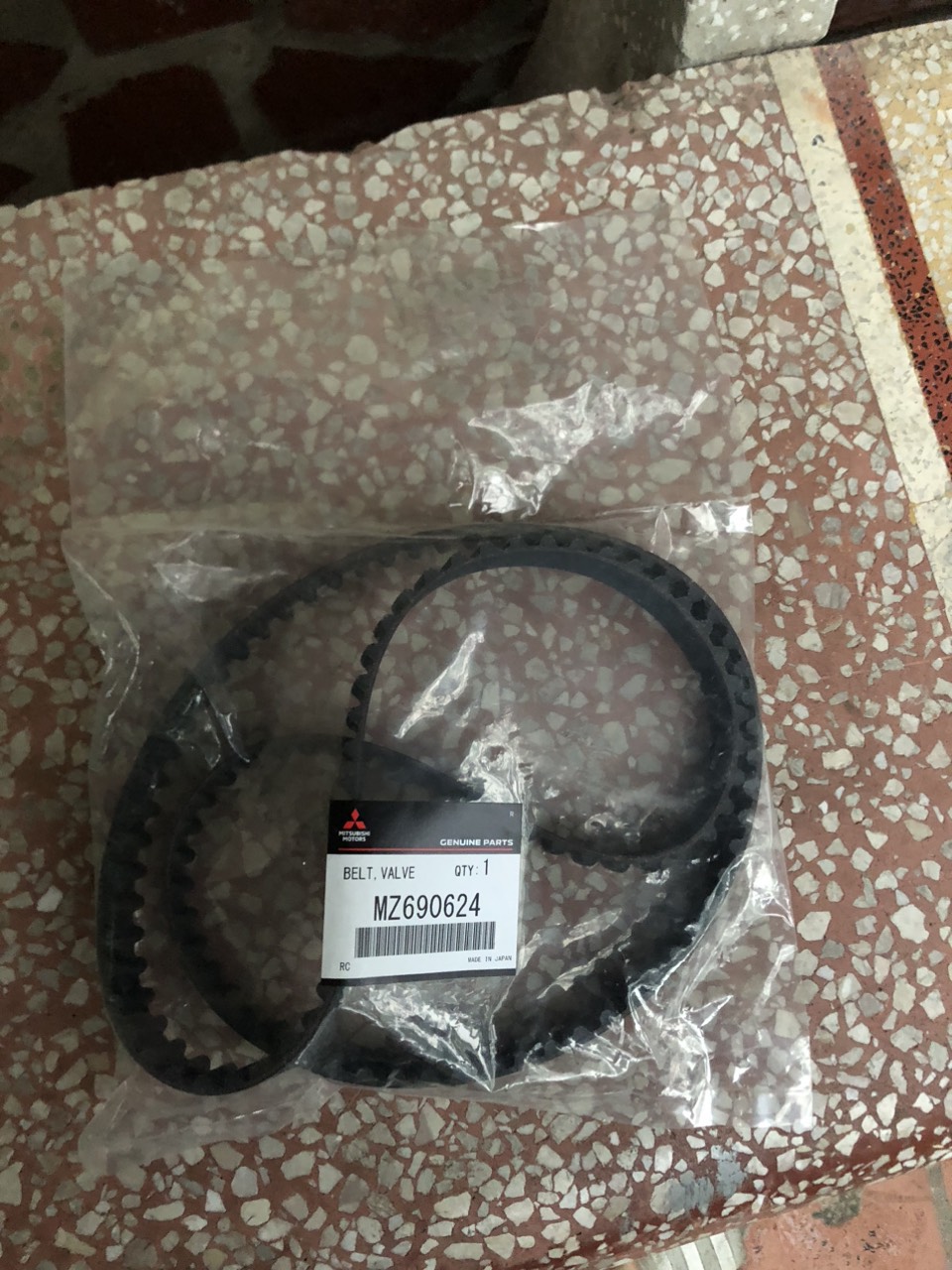 Dây cam, curoa cam xe mitsubishi grandis, jolie 2001- 2003 chạy chế hòa khí, hàng xịn chính hãng, giá tốt, MZ690624