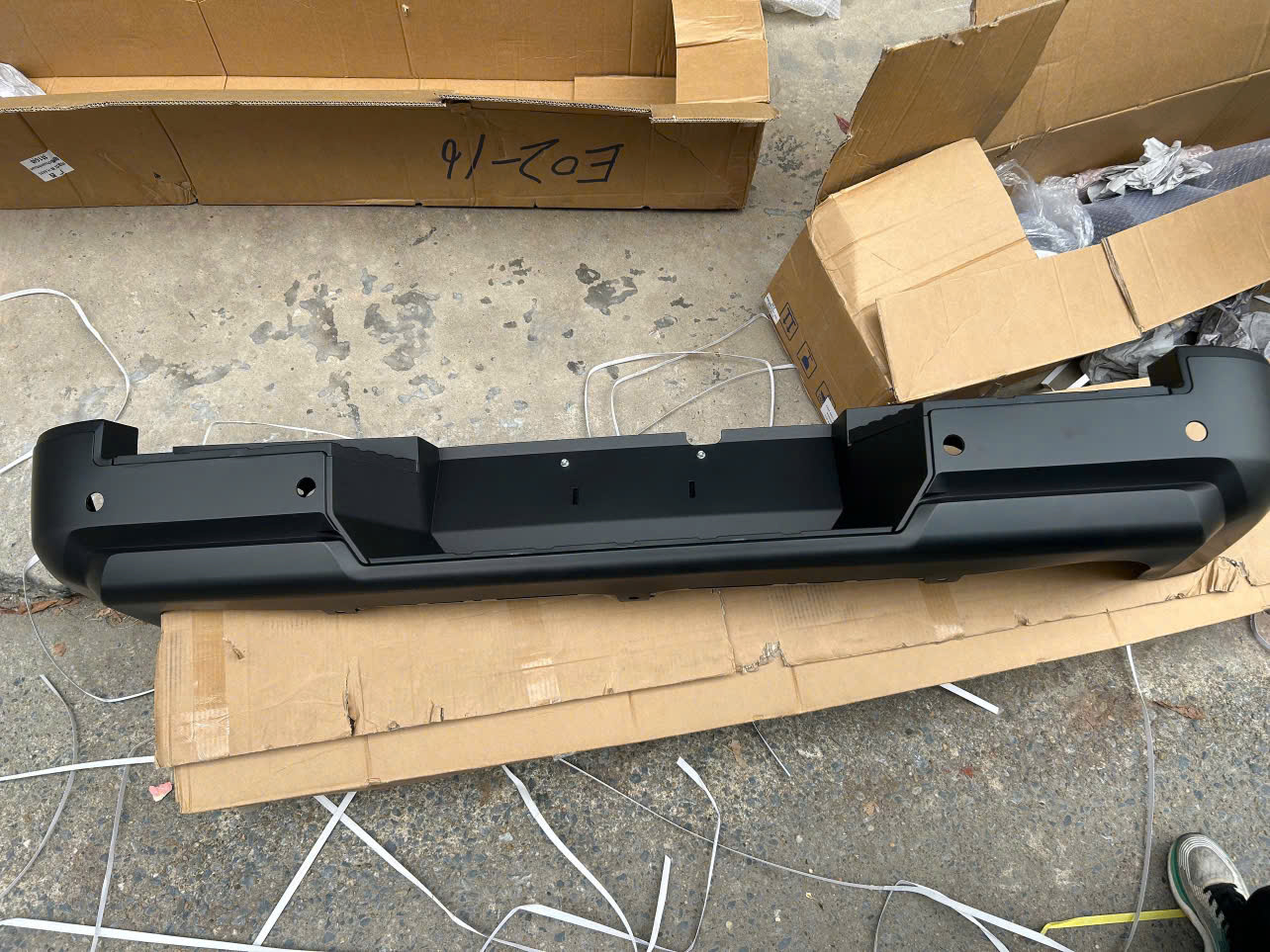 cản sau xe mitsubishi triton 2025 – 2026 hàng xịn chính hãng, giá tốt : 85010A050P