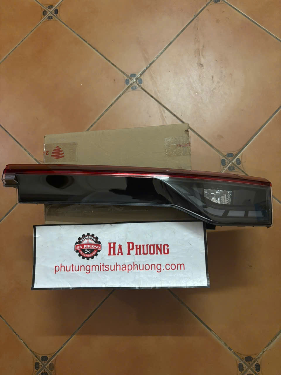 đèn hậu honda HRV 2018 – 2025 hàng xịn chính hãng giá tốt 341503M0J12, 341553M0J12